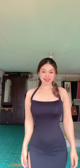 looking makes it uuhhooott_133