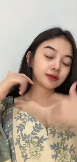 looking makes it uuhhooott_133