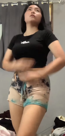 looking makes it uuhhooott_133