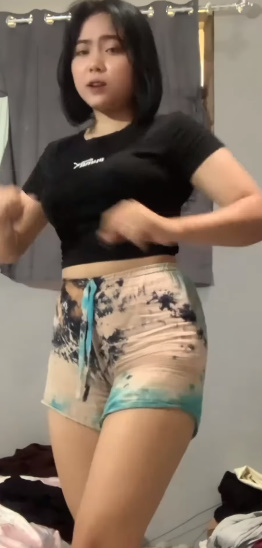 looking makes it uuhhooott_133