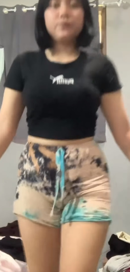 looking makes it uuhhooott_133