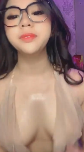 looking makes it uuhhooott_136