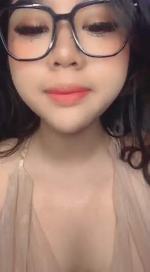 looking makes it uuhhooott_136