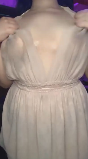 looking makes it uuhhooott_136