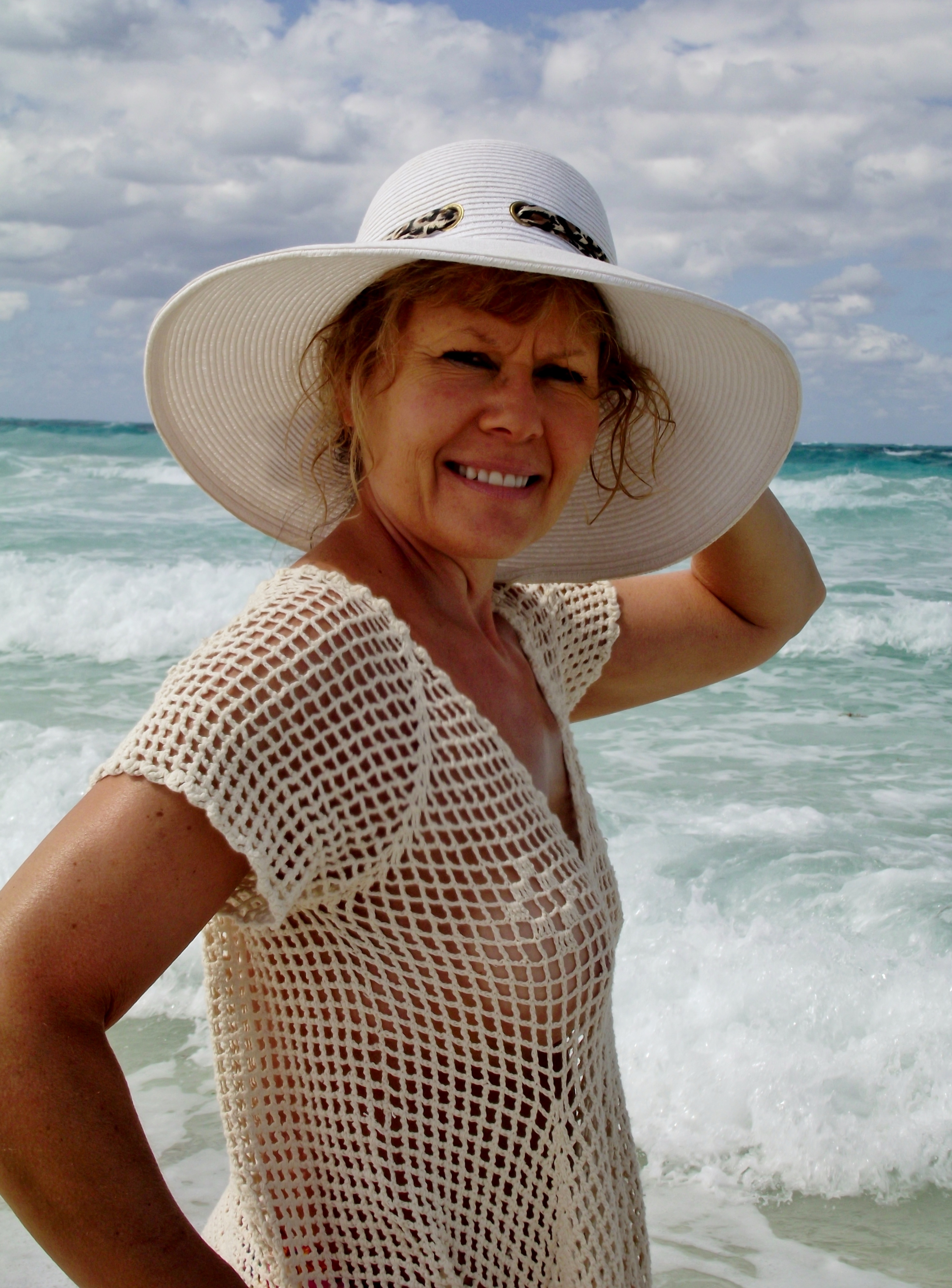 SHIRLEY BELLMORE FROM WINDSOR ONTARIO CANADA