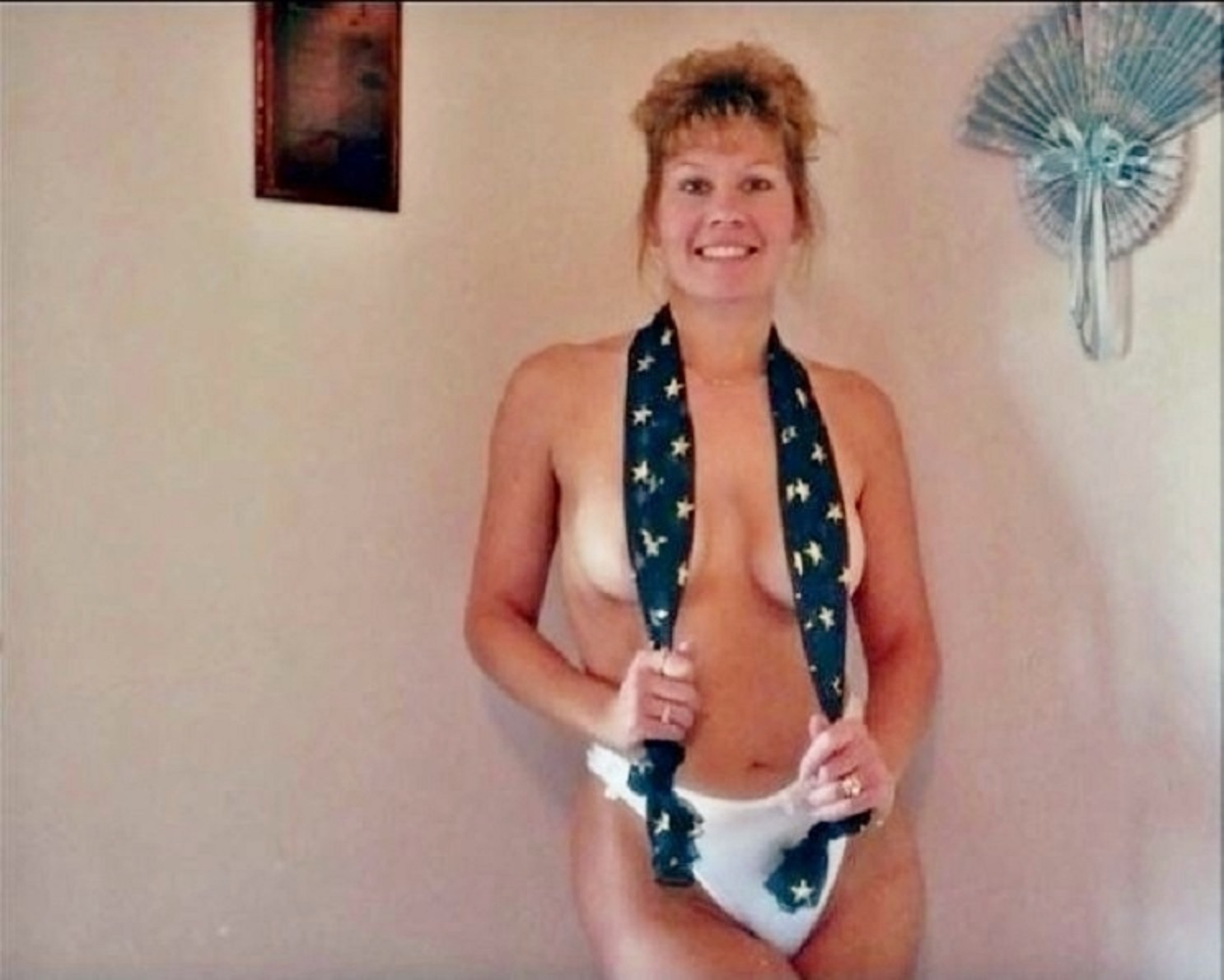 SHIRLEY BELLMORE FROM WINDSOR ONTARIO CANADA