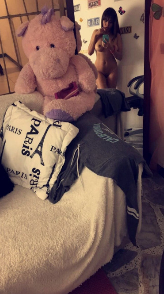 looking makes it uuhhooott_140