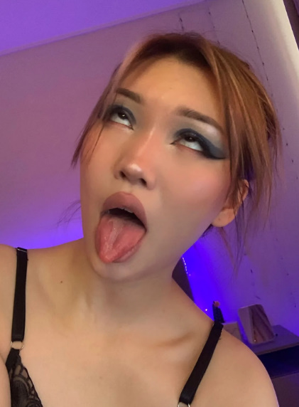 looking makes it uuhhooott_143