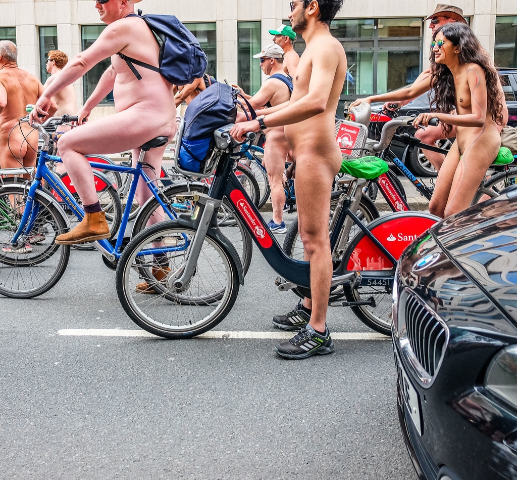 Indian girl public nude pics