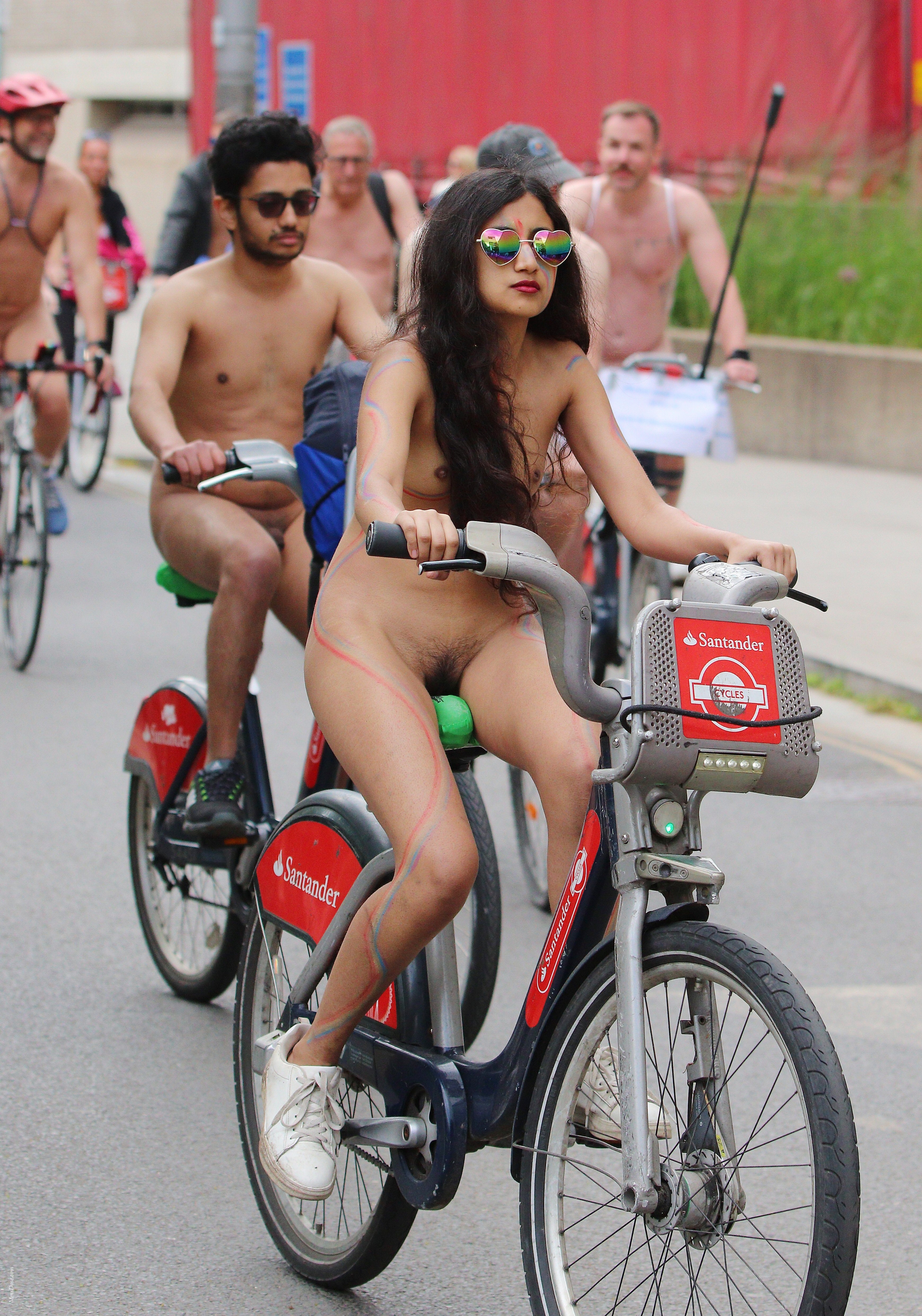 Indian girl public nude pics