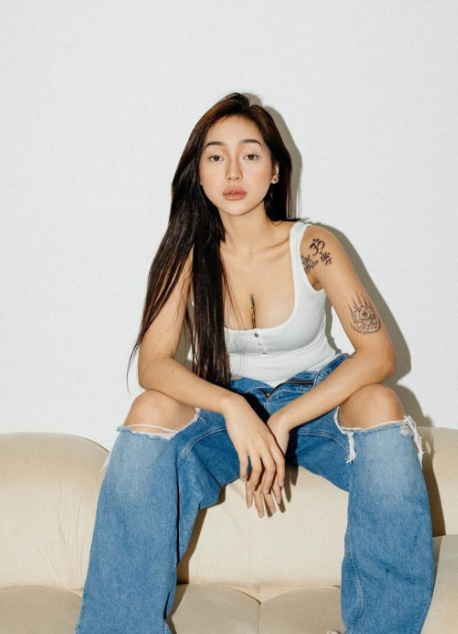 looking makes it uuhhooott_145