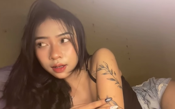 looking makes it uuhhooott_145