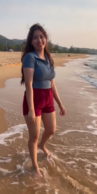 looking makes it uuhhooott_146