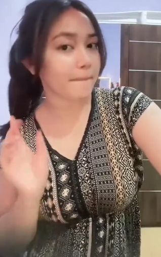 looking makes it uuhhooott_146