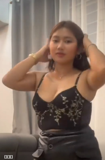 looking makes it uuhhooott_146