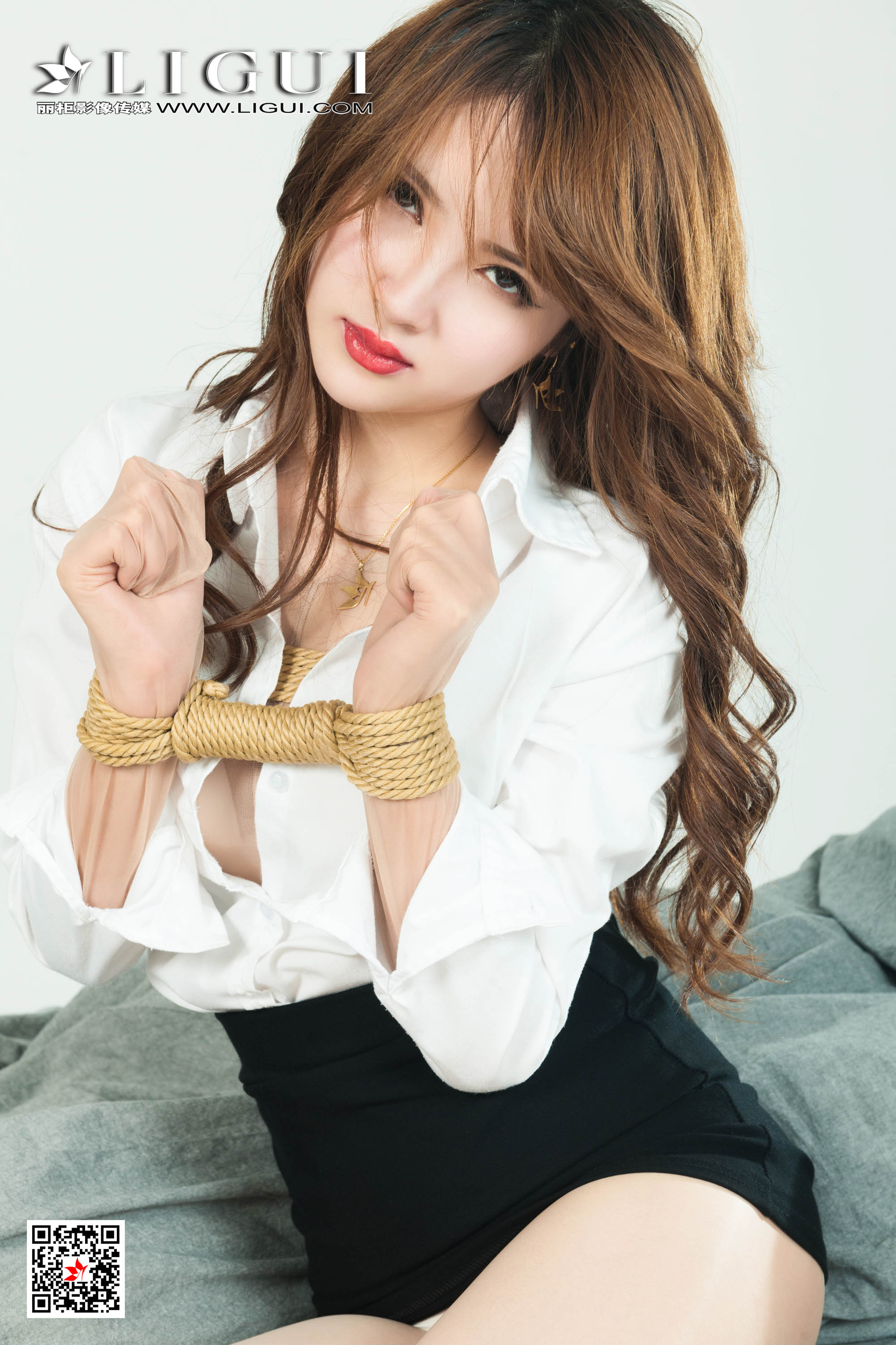 Chinese lady bondage 104