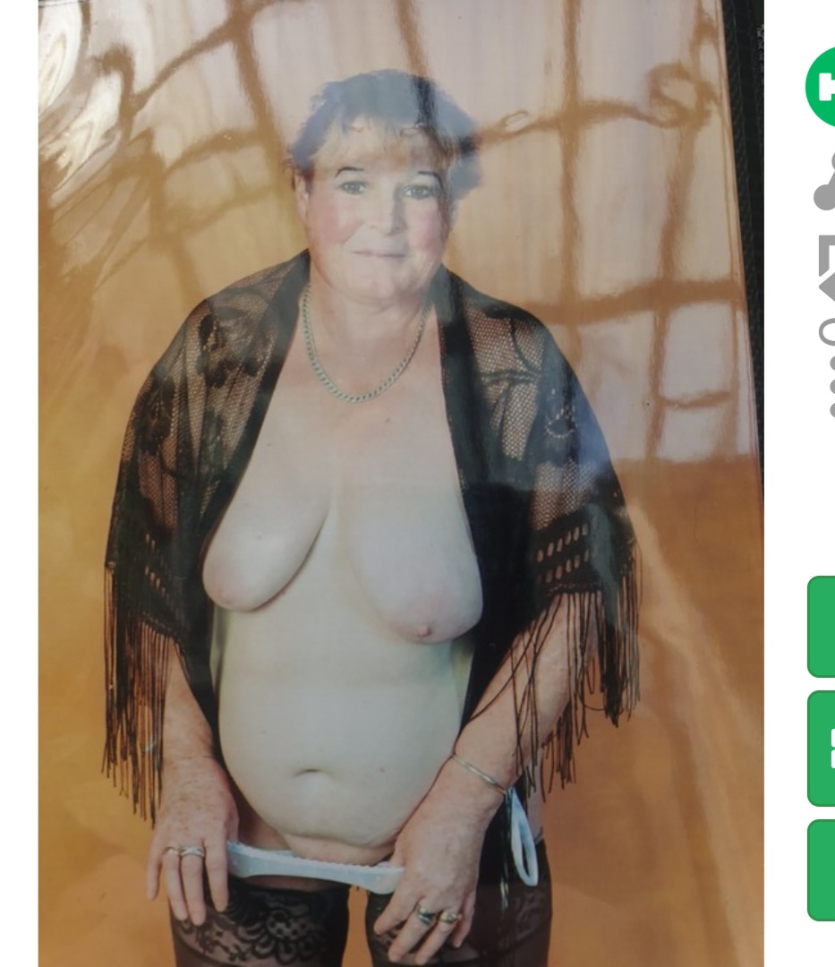 LIN LOVES BEING A WHORE