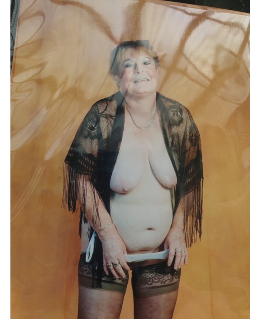 LIN LOVES BEING A WHORE