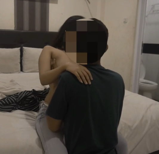 looking makes it uuhhooott_167