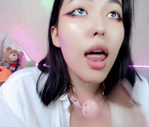 looking makes it uuhhooott_169