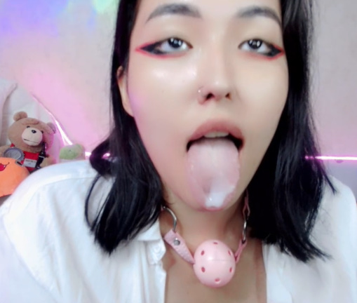 looking makes it uuhhooott_169