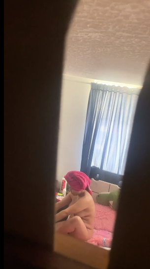 looking makes it uuhhooott_171