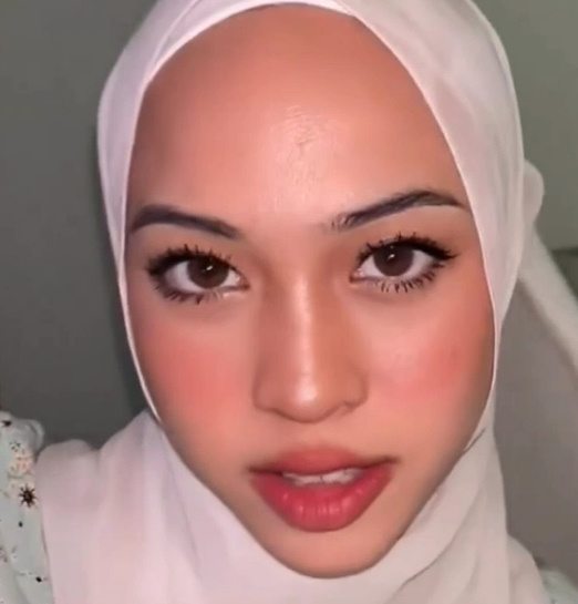 looking makes it uuhhooott_172