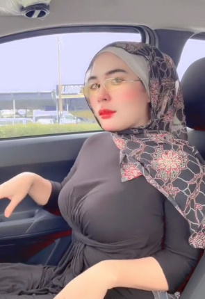 looking makes it uuhhooott_172