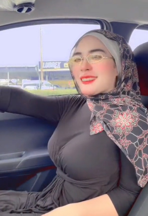 looking makes it uuhhooott_172