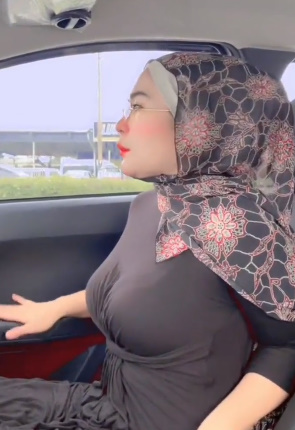 looking makes it uuhhooott_172