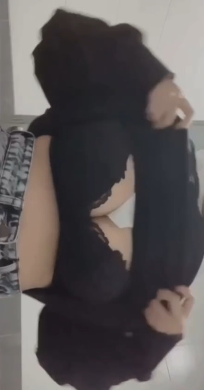 looking makes it uuhhooott_172