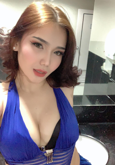 looking makes it uuhhooott_175