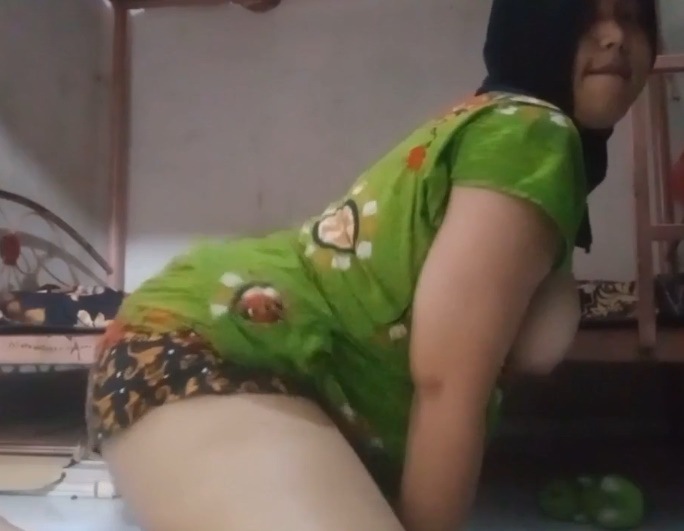 looking makes it uuhhooott_182