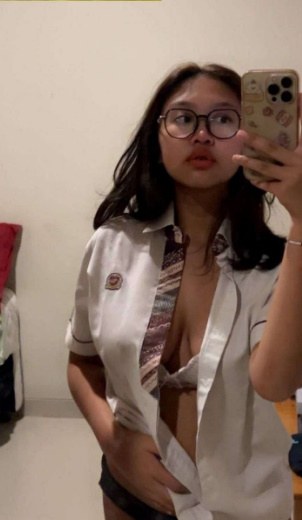 looking makes it uuhhooott_184