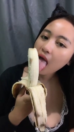 looking makes it uuhhooott_186