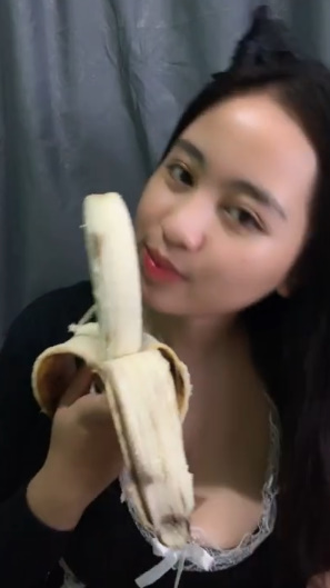 looking makes it uuhhooott_186