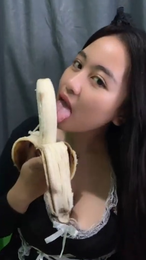 looking makes it uuhhooott_186