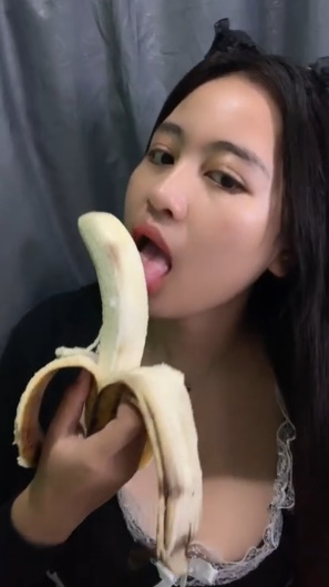 looking makes it uuhhooott_186