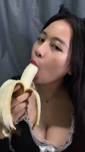 looking makes it uuhhooott_186