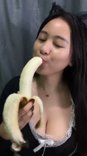 looking makes it uuhhooott_186