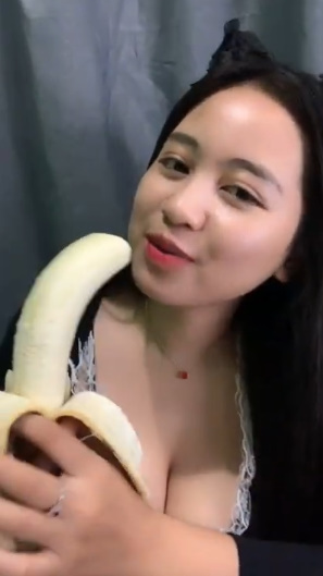 looking makes it uuhhooott_186