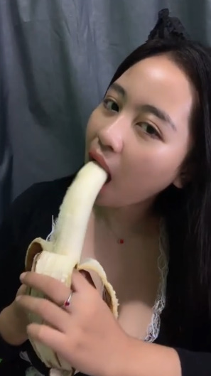 looking makes it uuhhooott_186