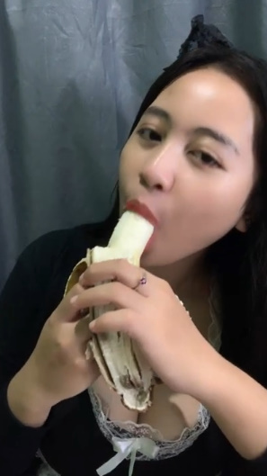 looking makes it uuhhooott_186