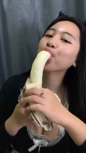 looking makes it uuhhooott_186