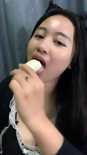 looking makes it uuhhooott_186