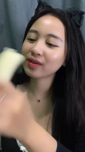 looking makes it uuhhooott_186