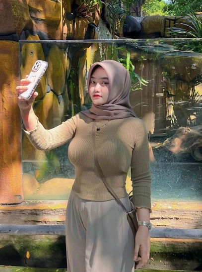 looking makes it uuhhooott_187