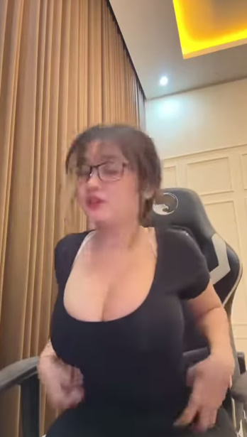 looking makes it uuhhooott_187