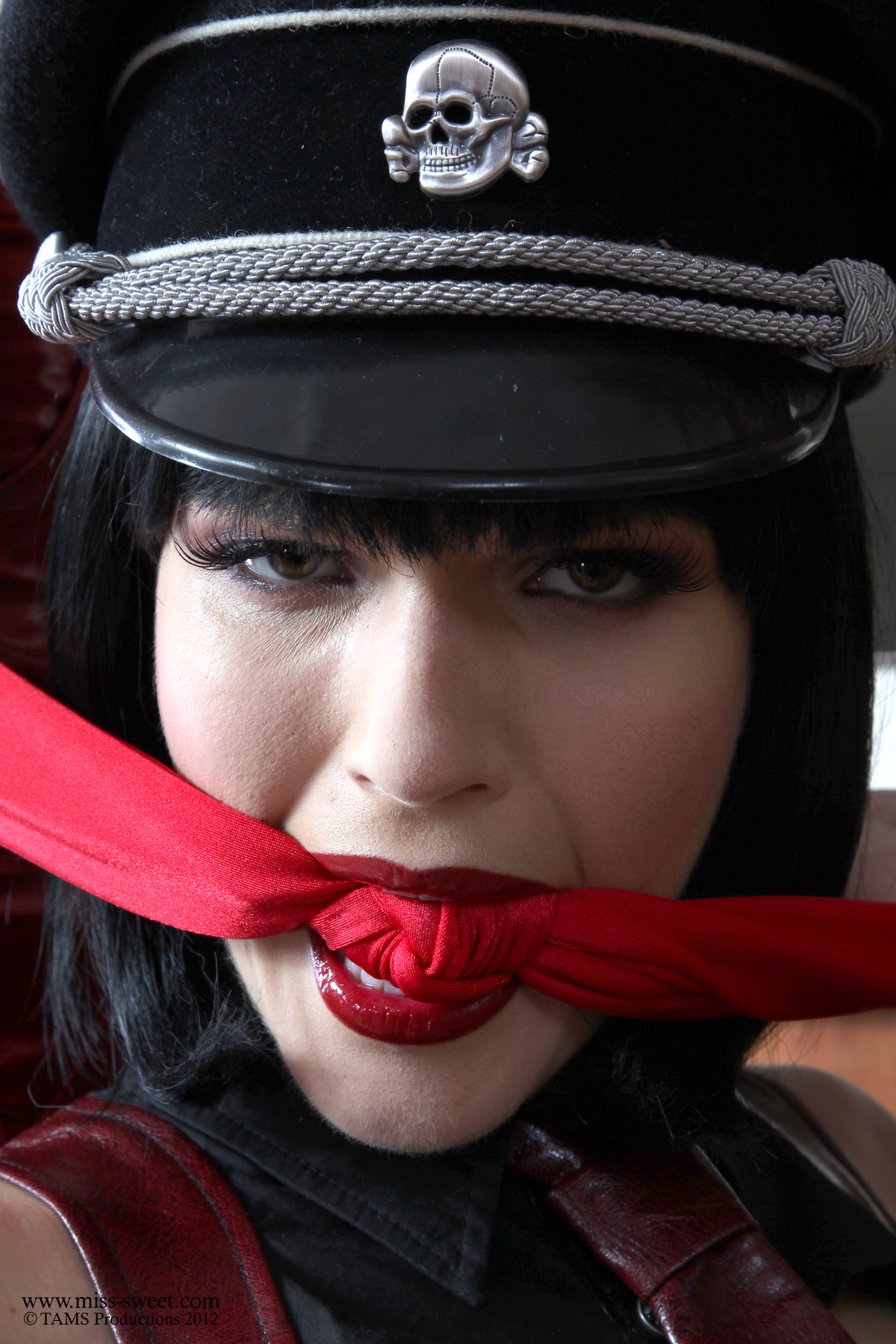 bondage sweetheart 12-2