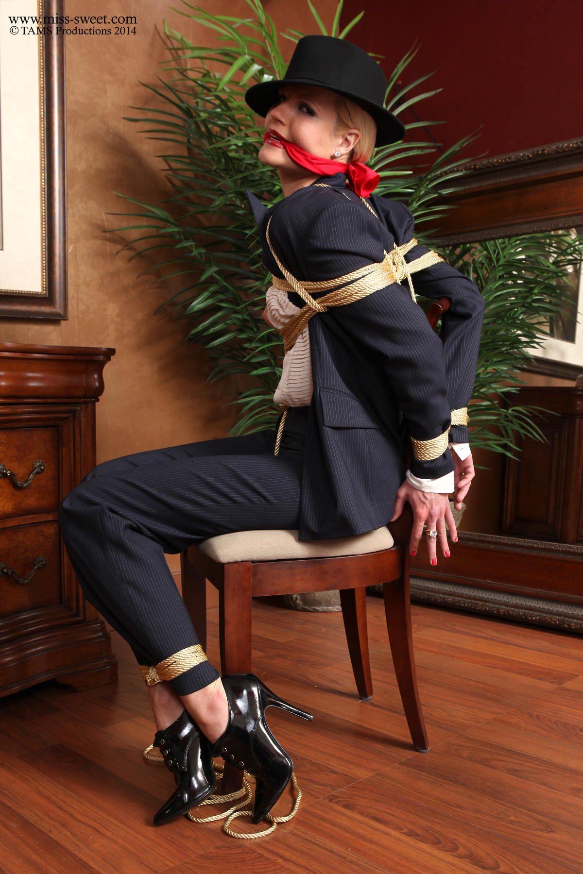 bondage sweetheart 21